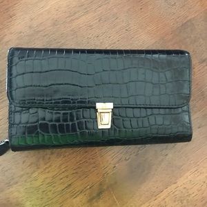 Vintage Etienne Aigner wallet